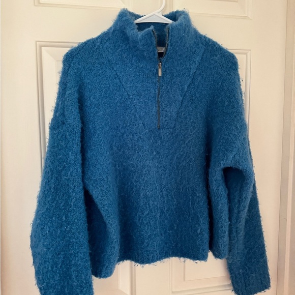 Zara Blue Sweater - Picture 2 of 9